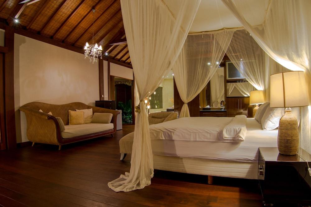 Disini Luxury Villas-chse Certified Villa