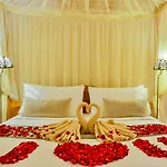 Disini Luxury Spa Villas-Chse Certified
